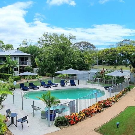 Noosa River Retreat Holiday Apartments Нусавиль Экстерьер фото