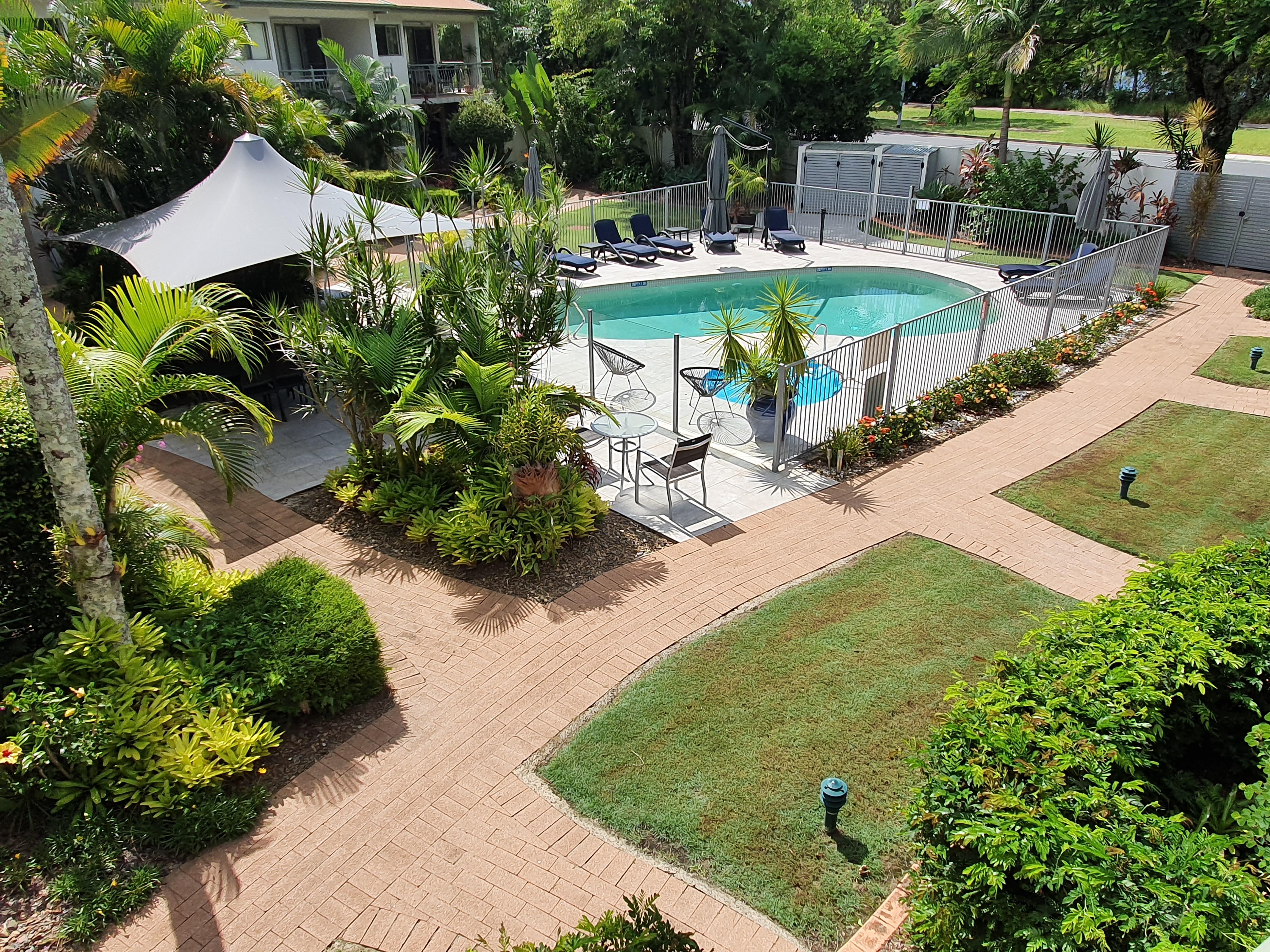 Noosa River Retreat Holiday Apartments Нусавиль Экстерьер фото