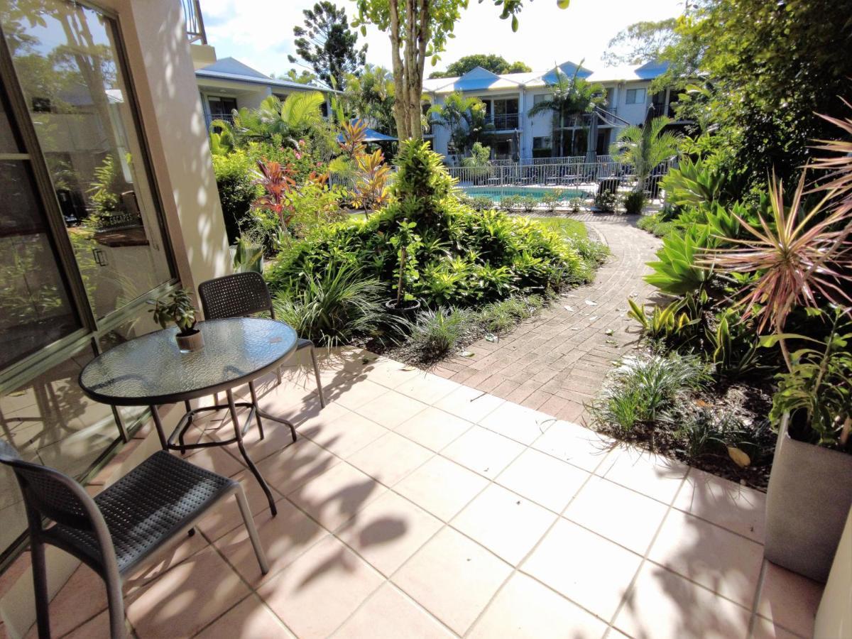 Noosa River Retreat Holiday Apartments Нусавиль Экстерьер фото