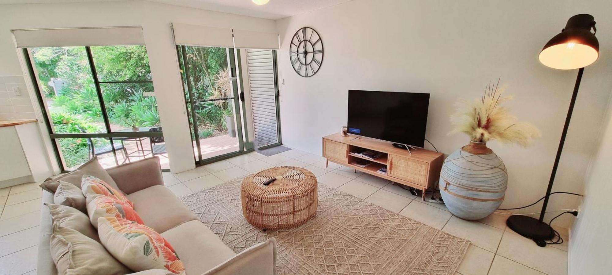 Noosa River Retreat Holiday Apartments Нусавиль Экстерьер фото