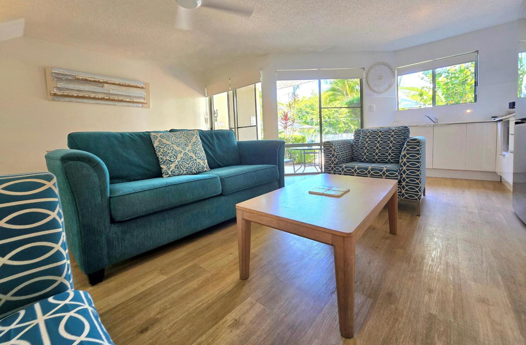 Noosa River Retreat Holiday Apartments Нусавиль Экстерьер фото