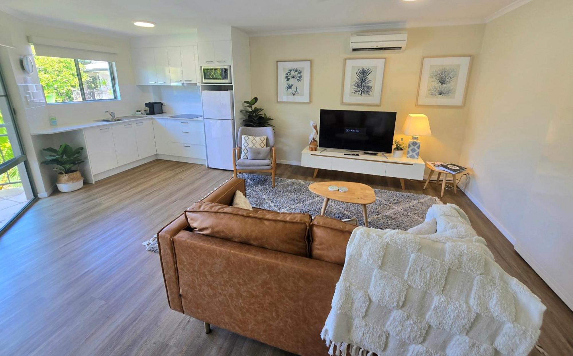 Noosa River Retreat Holiday Apartments Нусавиль Экстерьер фото