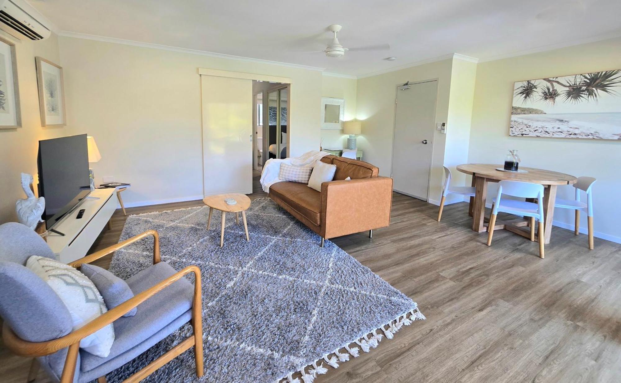Noosa River Retreat Holiday Apartments Нусавиль Экстерьер фото